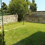 La Volpe Rossa And Appartement San Felice del Benaco