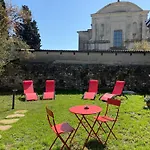 La Volpe Rossa And